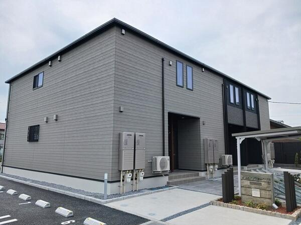 四街道市鹿渡のアパート