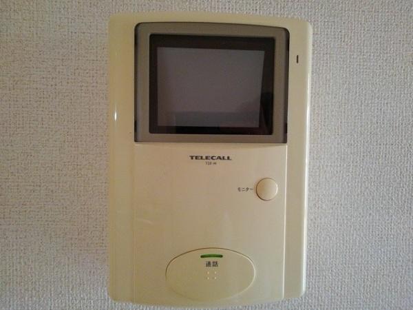 八街市八街ろのアパート