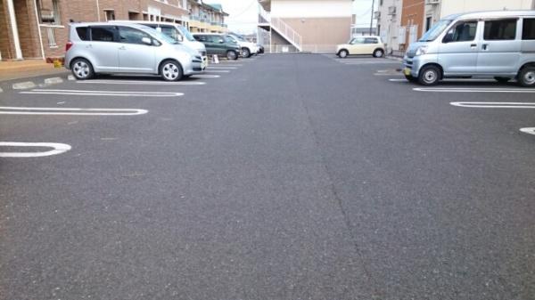 八街市八街ほのアパート
