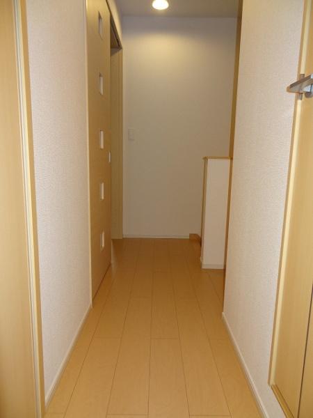 四街道市大日のアパート