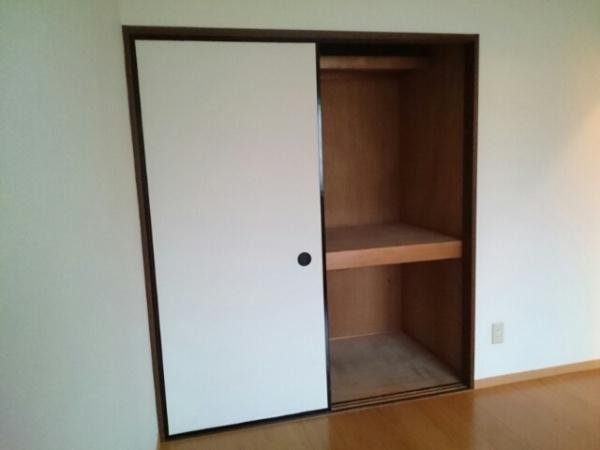 八街市八街ほのアパート