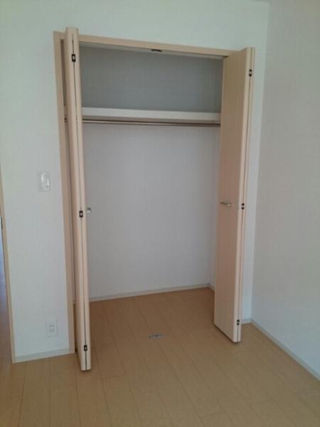 四街道市小名木のアパート(収納)