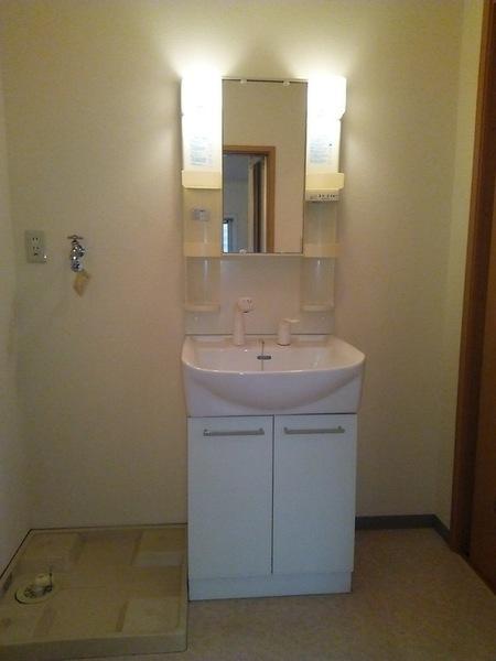 四街道市もねの里３丁目のアパート