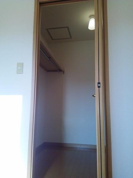 四街道市もねの里３丁目のアパート