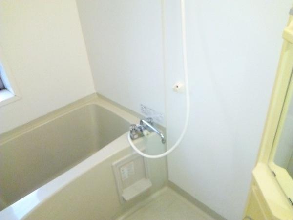 四街道市もねの里３丁目のアパート