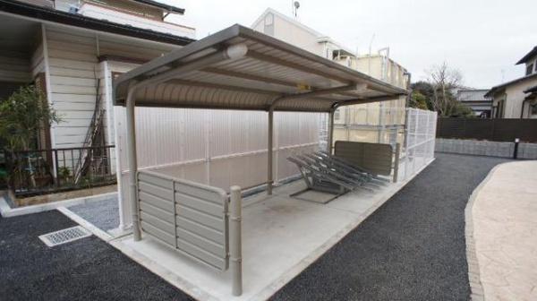 四街道市下志津新田のアパート