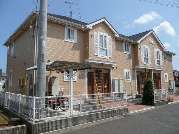成田市並木町のアパート