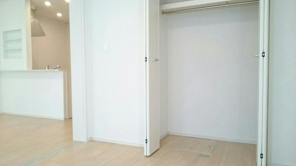 四街道市和良比のアパート(収納)