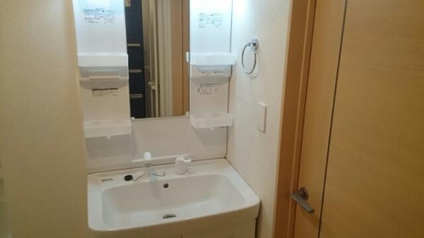 四街道市大日のアパート(洗面台・洗面所)