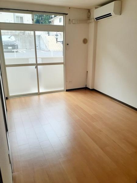 佐倉市城のアパート(洋室)