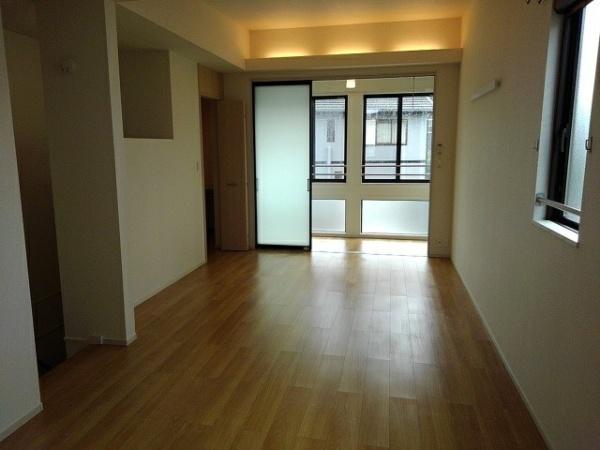 ジュネス　Ｃｏ－Ｚ　３