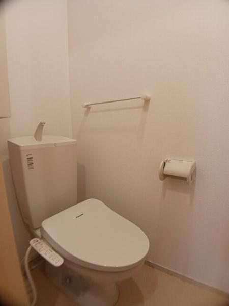 四街道市大日のアパート(トイレ)