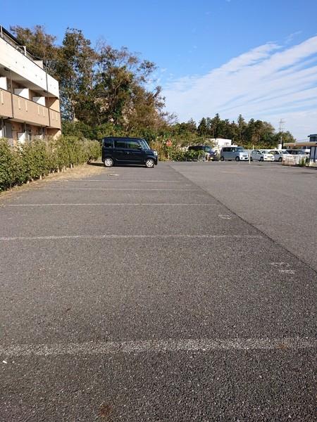 佐倉市下志津のアパート(駐車場)