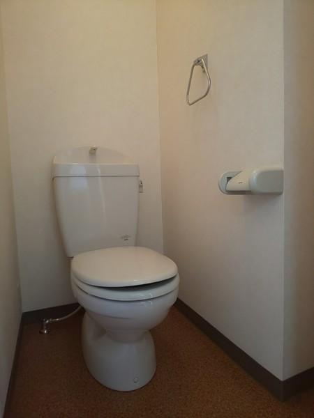 佐倉市上志津のアパート(トイレ)
