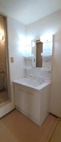 四街道市鹿渡のアパート