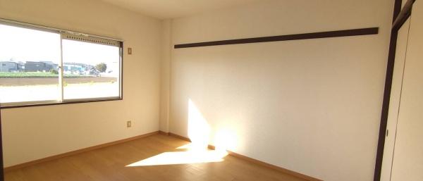 四街道市鹿渡のアパート