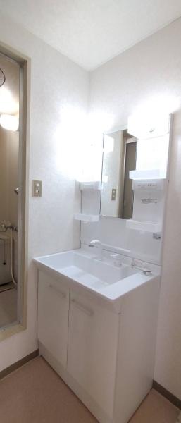 四街道市鹿渡のアパート