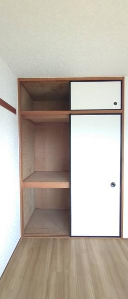 四街道市鹿渡のアパート