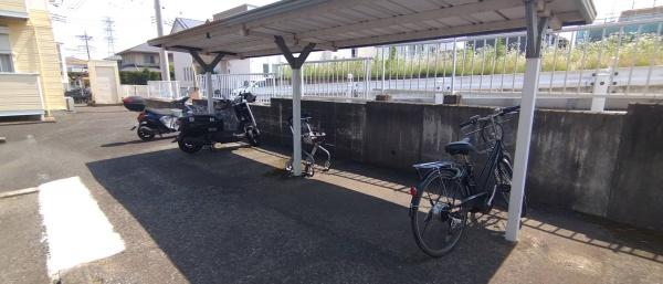 四街道市鹿渡のアパート