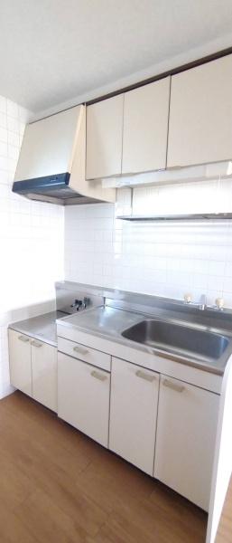 四街道市鹿渡のアパート