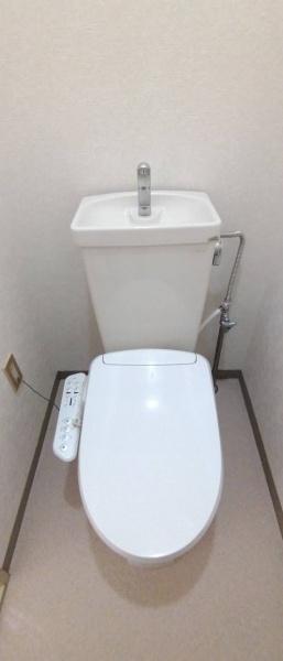 四街道市鹿渡のアパート