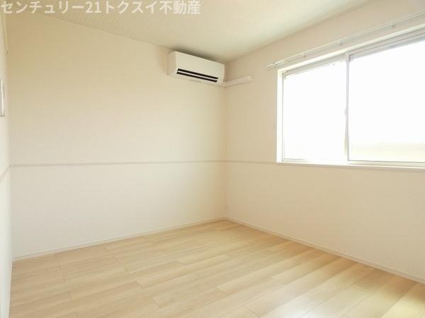 八街市八街ほのアパート