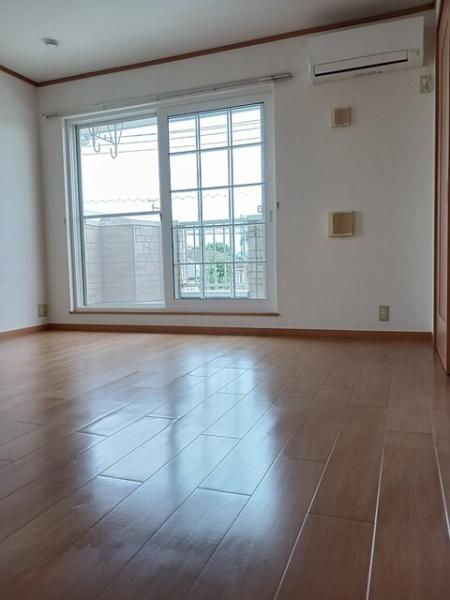 八街市文違のアパート