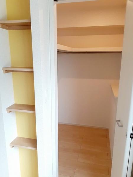 佐倉市六崎のアパート(収納)