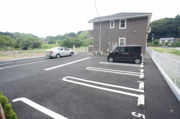 佐倉市石川のアパート(駐車場)