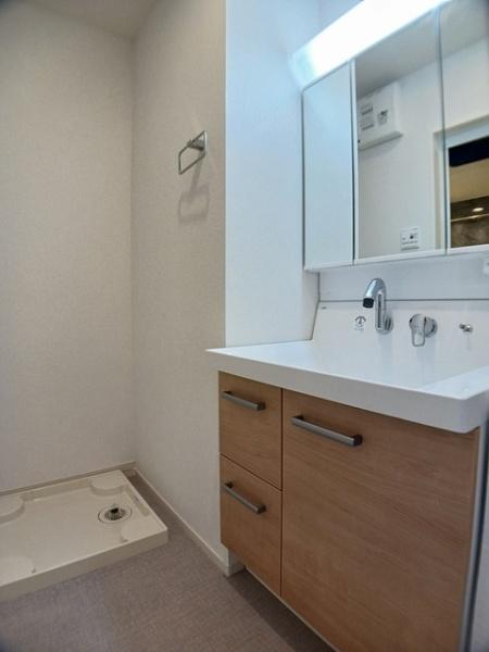 四街道市鹿渡のアパート