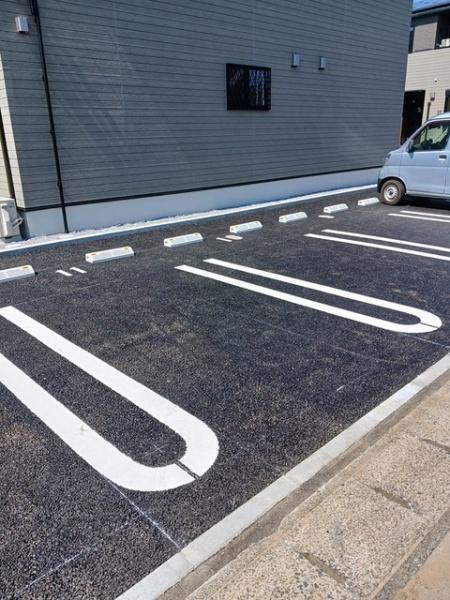 四街道市鹿渡のアパート