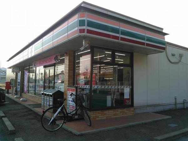 四街道市和良比のアパート(セブンイレブンめいわ四丁目店)