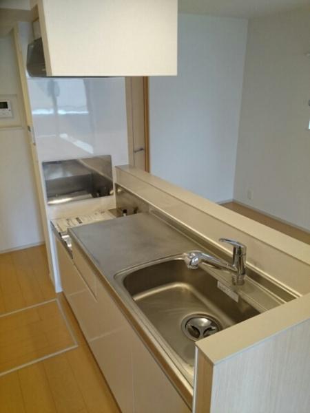 四街道市和良比のアパート