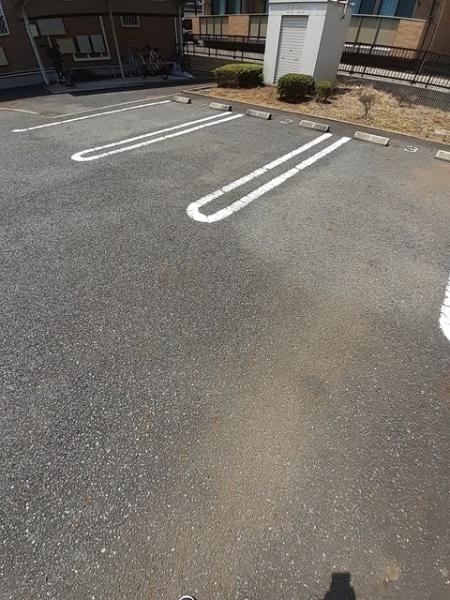 四街道市大日のアパート