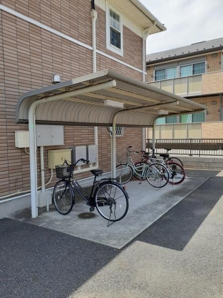 四街道市大日のアパート