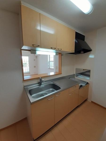 四街道市大日のアパート