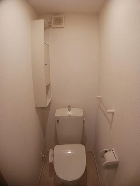 四街道市南波佐間のアパート