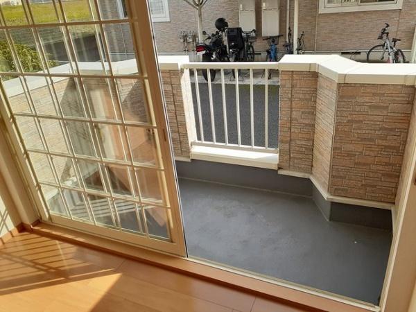 八街市八街ろのアパート