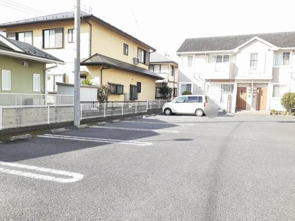 八街市八街ろのアパート