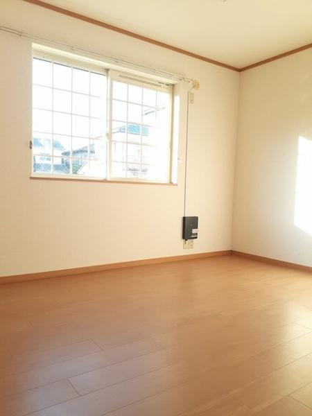 八街市八街ほのアパート