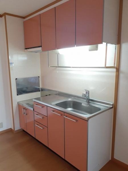 八街市八街ほのアパート