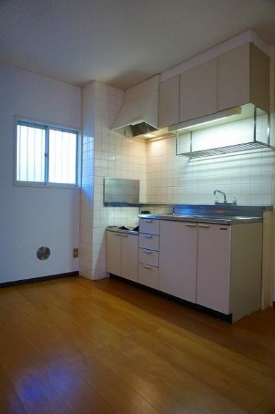 四街道市四街道２丁目のアパート