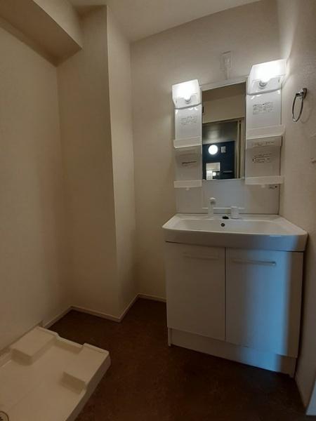 四街道市吉岡のアパート