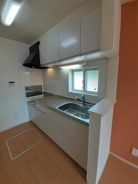 四街道市吉岡のアパート