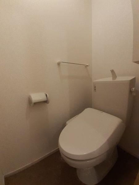 四街道市吉岡のアパート