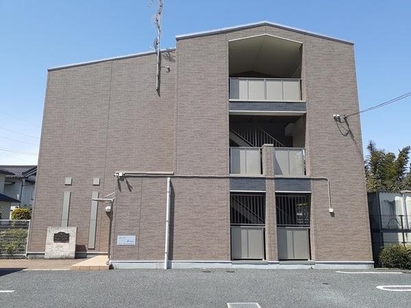 四街道市下志津新田のマンション