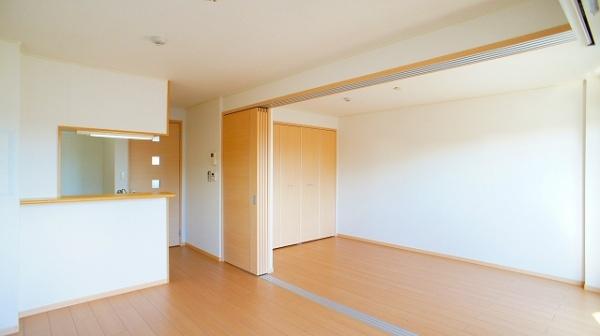 四街道市下志津新田のマンション