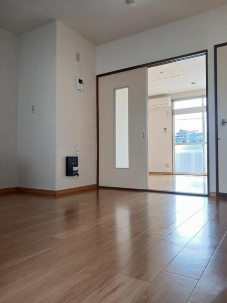 八街市八街ほのアパート