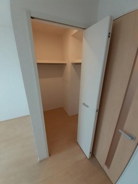 成田市飯仲のアパート