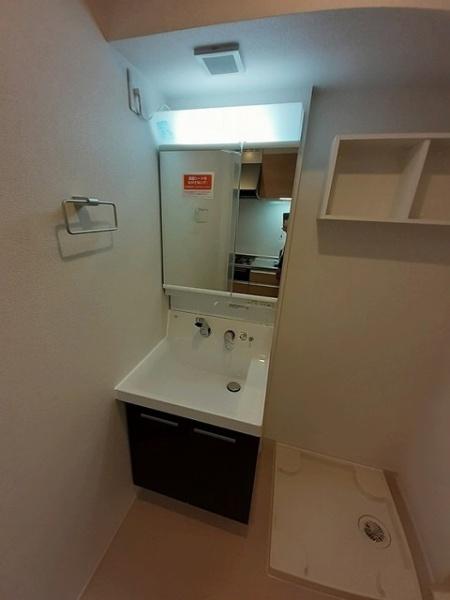 成田市飯仲のアパート